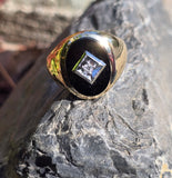 14k gold black onyx and diamond estate ring