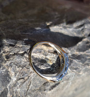 14k gold two tone emerald & diamond antique band ring