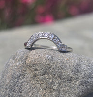 14k white gold curved diamond estate band