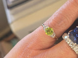 10k gold two-tone vintage peridot and diamond ring