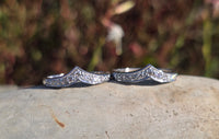 14k white gold diamond estate curved V band - guard
