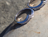14k white gold diamond estate curved V band - guard