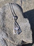 10k white gold Deco c.1920's filigree diamond pendant necklace