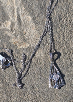 10k white gold Deco c.1920's filigree diamond pendant necklace