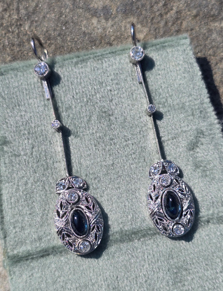plat & 18ct white gold Art Deco diamond and sapphire earrings dangle drops