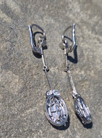 plat & 18ct white gold Art Deco diamond and sapphire earrings dangle drops