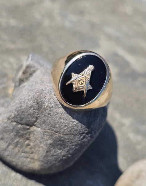 10k gold black onyx Masonic vintage estate ring