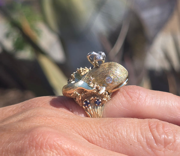 14k gold diamond and sapphire WHALE estate ring band