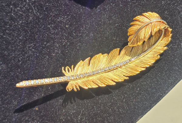 18k gold & platinum two tone diamond feather brooch pin - French hallmarks