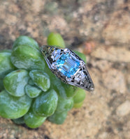 18k white gold blue zircon filigree BELAIS c.1920's ring