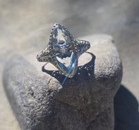 18k white gold c.1920's filigree aquamarine and diamond ring