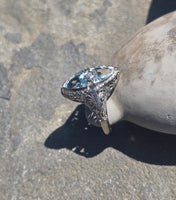 18k white gold c.1920's filigree aquamarine and diamond ring