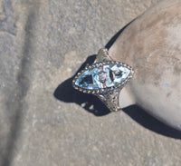 18k white gold c.1920's filigree aquamarine and diamond ring