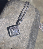 14k-18k white gold Deco c.1920's filigree diamond pendant necklace