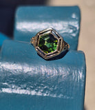 14k gold filigree green tourmaline estate ring