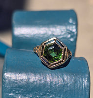 14k gold filigree green tourmaline estate ring
