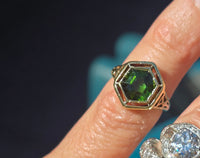 14k gold filigree green tourmaline estate ring