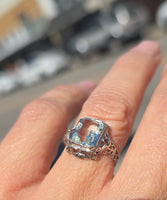 14k white gold c.1920's filigree aquamarine and diamond ring SMCO