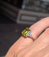 10k gold two tone emerald cut peridot and diamond estate ring