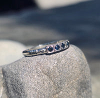 18k white gold sapphire vintage Art Deco engraved wedding band