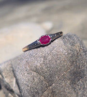 18ct gold two tone ruby solitaire engraved antique ring