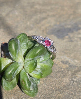 18k white gold pink diamond estate ring