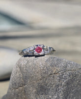 18k white gold pink diamond estate ring