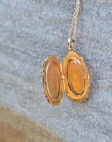 10k yellow gold Art Deco estate locket pendant necklace - heart motif
