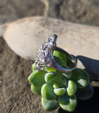 14k white gold Art Deco c.1920's diamond filigree glove shield ring