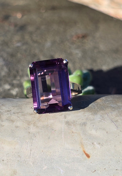 14k gold emerald cut amethyst solitaire estate ring