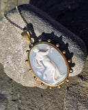 9ct- 10ct gold Victorian carved cameo angel estate pendant necklace