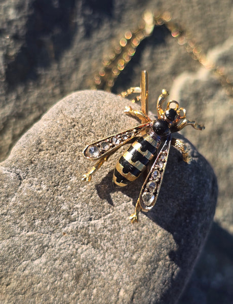 18ct gold Victorian BEE rose cut diamond and enamel antique pendant necklace 🐝