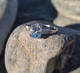 platinum aquamarine & baguette diamond estate ring