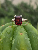 10k gold Deco garnet estate solitaire ring