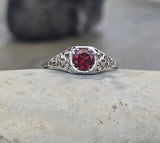 14K white gold garnet solitaire filigree c.20's antique ring