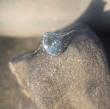 14k white gold c.1920's filigree marquise aquamarine ring