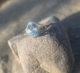 14k white gold c.1920's filigree marquise aquamarine ring