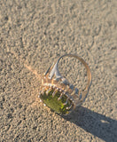 14k gold solitaire peridot estate cocktail ring