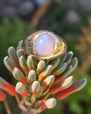 14k gold cabochon chalcedony estate ring