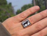 10k gold carved black & white horse cameo estate ring