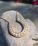 18ct gold horseshoe pearl necklace pendant