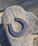 18ct gold horseshoe pearl necklace pendant