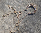 18ct gold horseshoe pearl necklace pendant