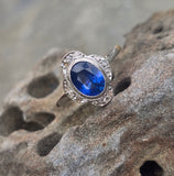18ct gold two tone Deco estate blue sapphire and diamond antique ring
