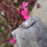 18k gold white gold c.1920's DECO filigree pearl ring -