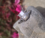 18k gold white gold c.1920's DECO filigree pearl ring -