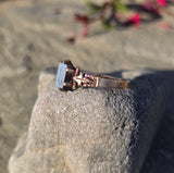 10ct gold Victorian carved agate antique ring