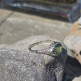 14k gold c.1920's filigree peridot antique ring