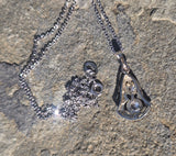 14k-18k white gold Deco c.1920's filigree diamond pendant necklace