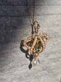 15ct gold late Victorian - Edwardian peridot & pearl brooch pin pendant